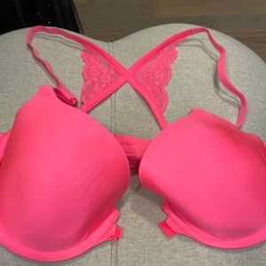 Neon pink Victoria’s Secret  bra wings 83% nylon front clasp cups 36C sexy
